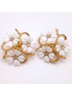 Vintage Trifari White Lucite Flower Clip on Earrings Gold Tone Mid Century 50's